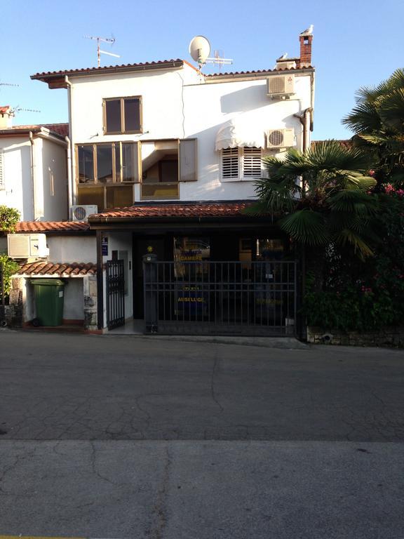 Apartments Oliva Porec Exterior photo